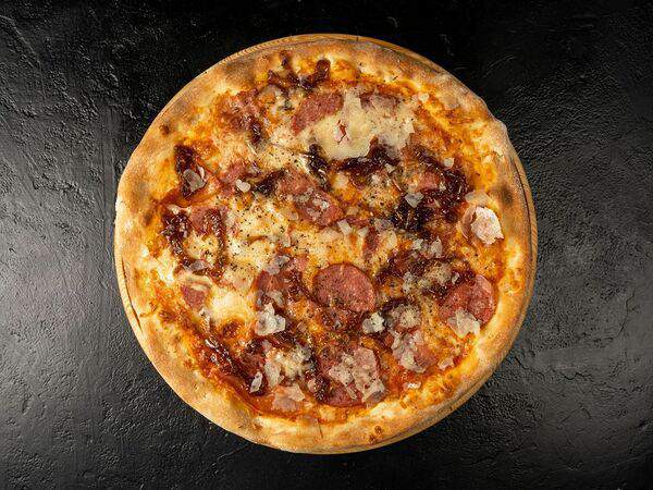 Golden Coffee - Пицца с ветчиной и луком