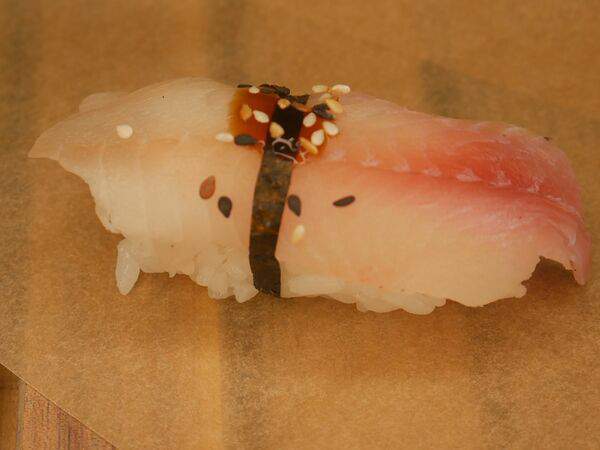 Kaikan - Суши с окунем