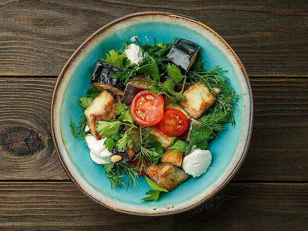 Чучвара, мангал и печи - Салат с хрустящими баклажанами