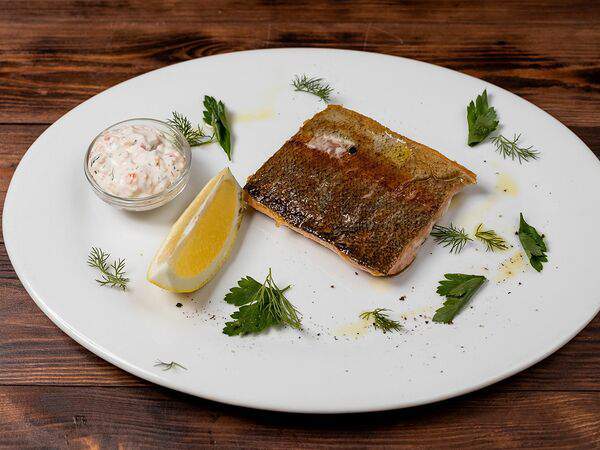 Трактир Колесо на Спасской - Стейк из Карельской форели