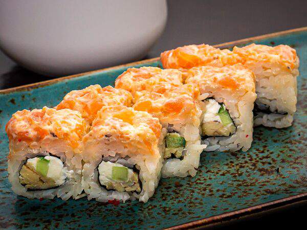 Суши бай Б - Запеченный ролл Токио