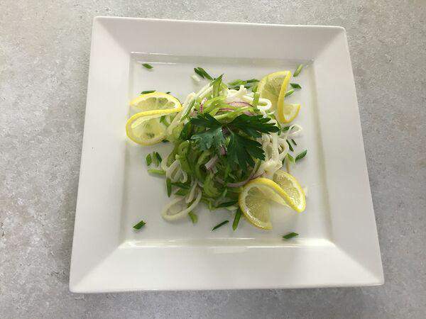 Галерея - Салат с командорским кальмаром