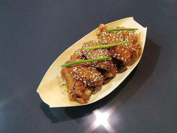 ChickenGo - Куриные крылышки под кисло-сладким соусом