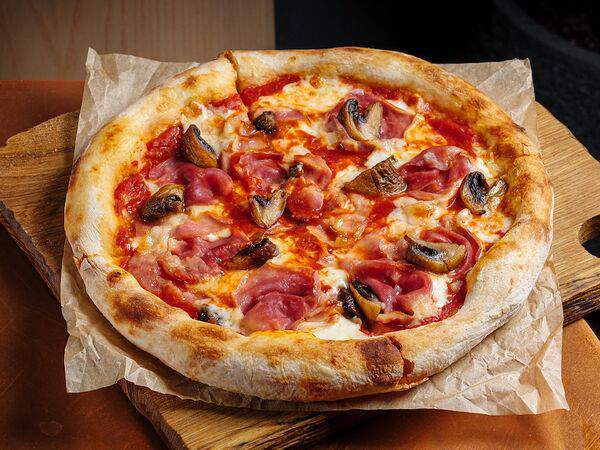 Мона - Большая пицца с ветчиной и грибами