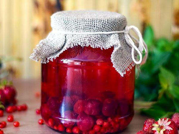 Village House Pub - Компот