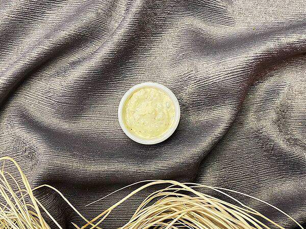 Black wood lounge bar - Соус тартар