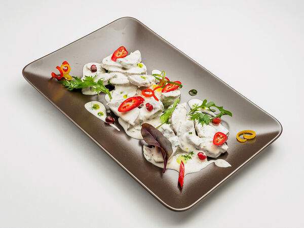 Кинза - Говяжий язык в соусе цахтон