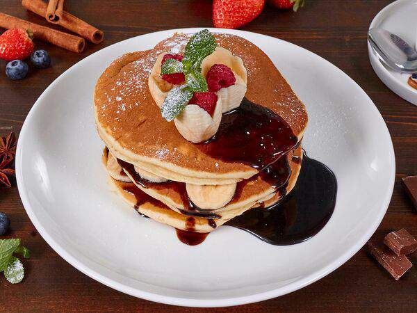 Hardy's pizza - Панкейк с бананом и шоколадной пастой