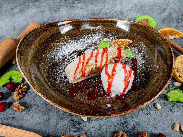 Liga Pub - Яблочный штрудель