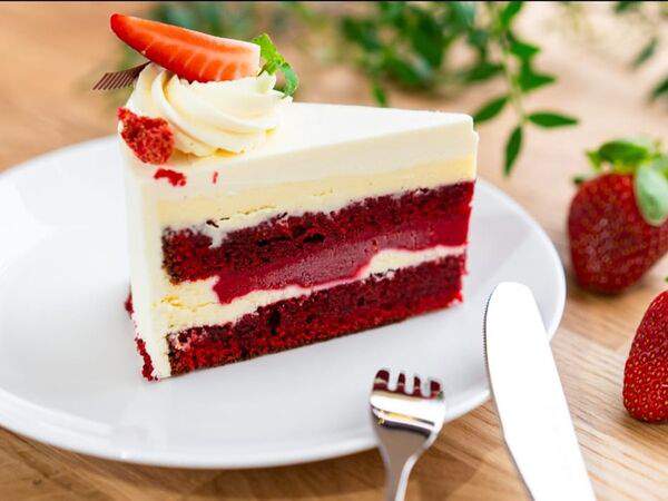 Theo - Пирожное Красный бархат