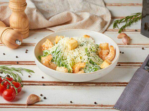 Yoshi Sushi & Mulino Pizza - Салат Цезарь с креветками