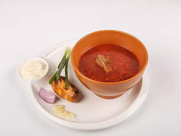 Ресторан Тамада - Борщ с пирожком