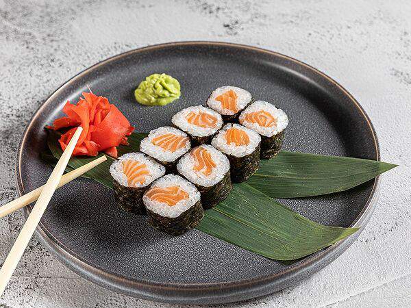 Yoshi Sushi & Mulino Pizza - Спайс ролл с копченым лососем