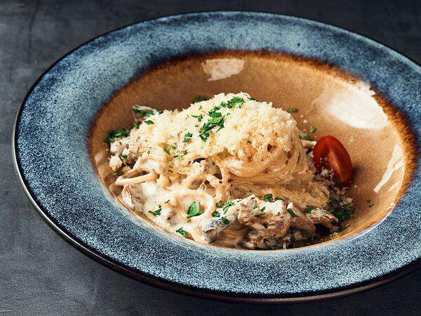 Ресторан Невидалия - Спагетти с курицей и грибами