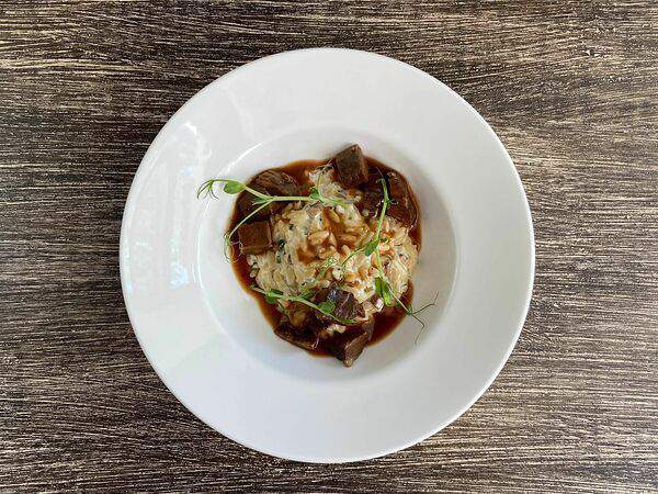 La Meliss Gastro Salone - Ризо с телячьей щекой и грибным рагу