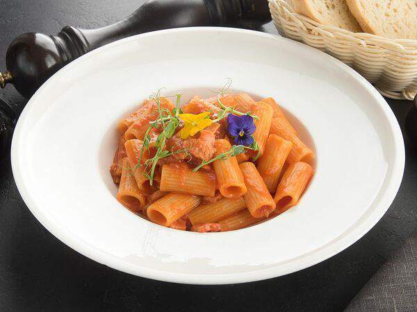 La Scala Trattoria Ignazio - Ригатони алла Аматричана