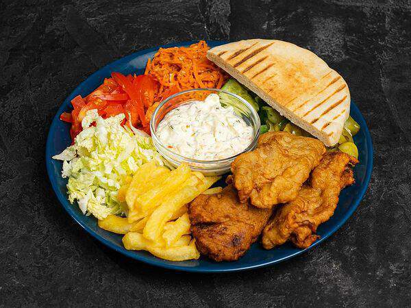 BBQ Shaverma - Шаверма с треской на тарелке