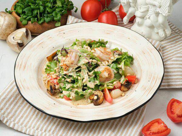 Амуретто - Салат с морепродуктами