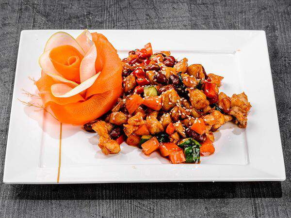 Dom Sovetov - Курица Кунг-Пао