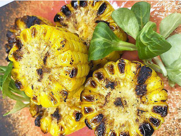 Lukum lounge cafe - Кукуруза гриль