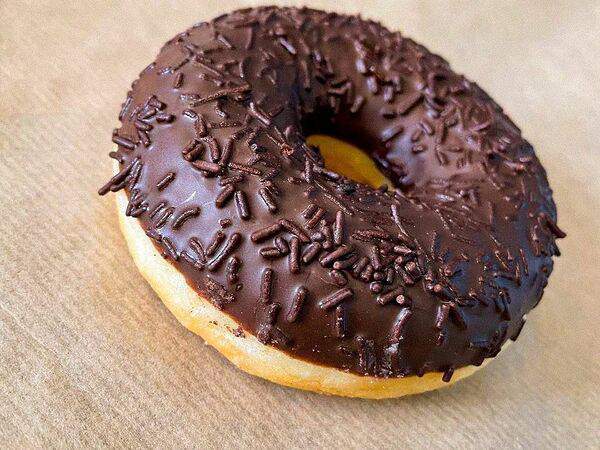 Doгги doggie - Донат Тройной шоколад