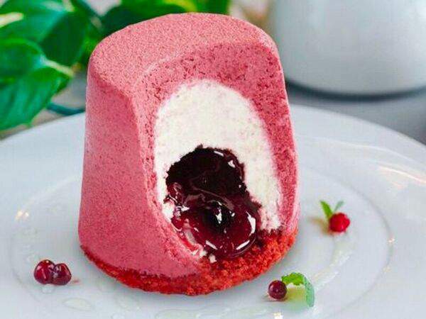 Bagatelle - Муссовое пирожное Чёрная смородина