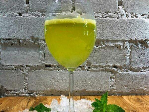 Рыбная мануфактура №1 - Свежевыжатый яблочный сок