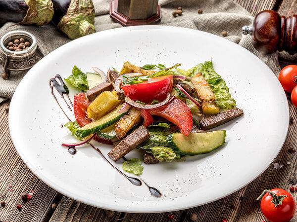 Кафе Барашки - Салат с телятиной