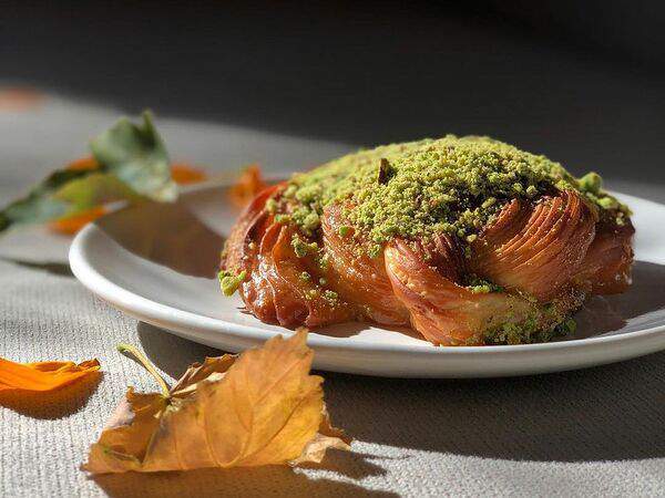 Zanoza Open Bar - Дениш с фисташкой