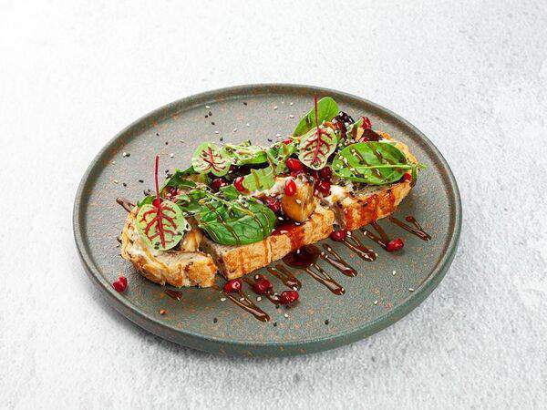 Port42 - Брускетта с печеным баклажаном