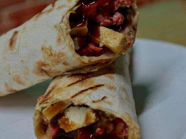 Go Vegan - Сейтан с тофу и терияки в лаваше