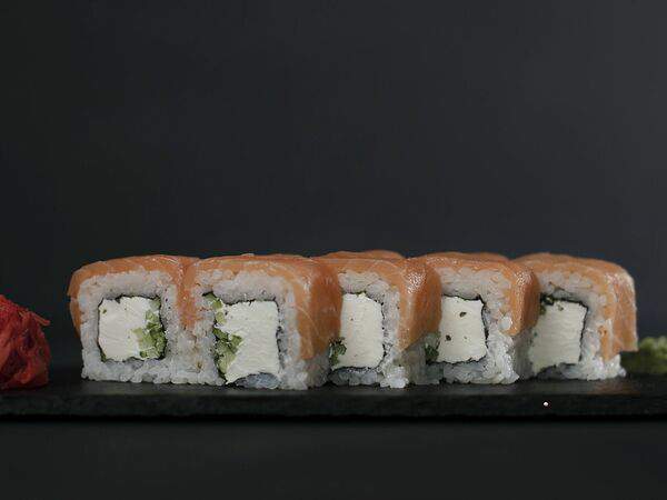 Papa Rollov - Ролл Филадельфия с огурцом