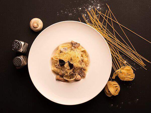 Steklo Grill & Bar - Паста тальятелле с грибами