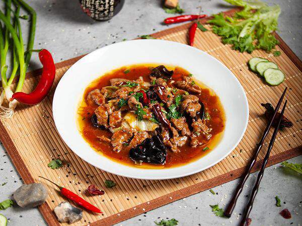 Тайшань - Говядина по-сычуаньски с грибами Му-Шу