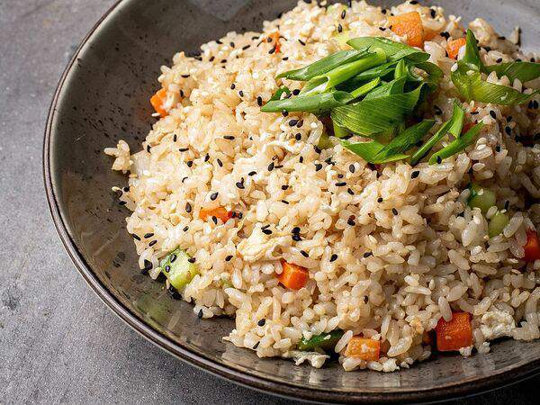 Фиши - Рис с яйцом и овощами