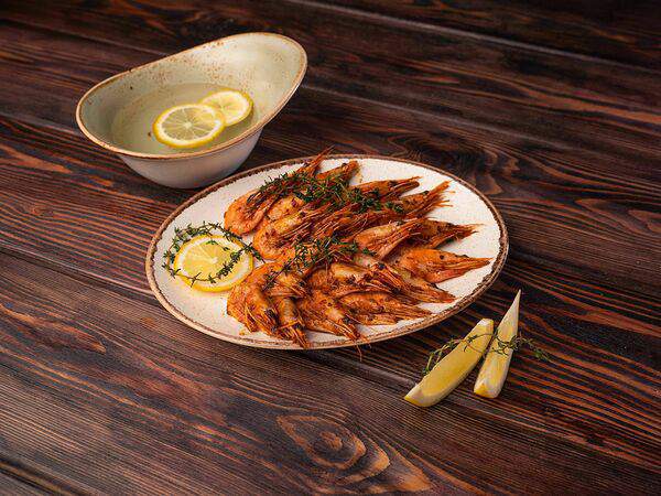 Инжир - Креветки обжаренные с аджикой