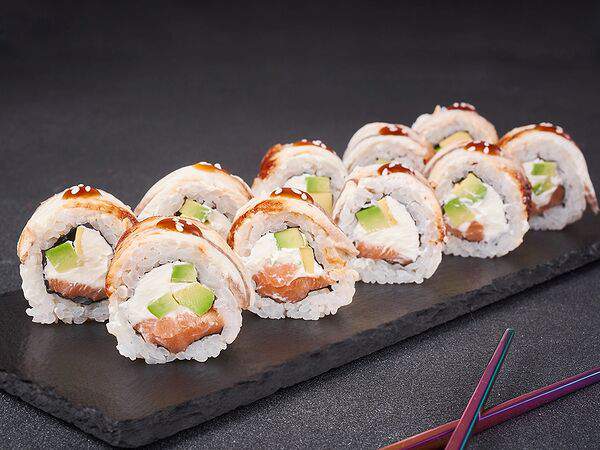 СушиСет - Ролл Канада с лососем гранд