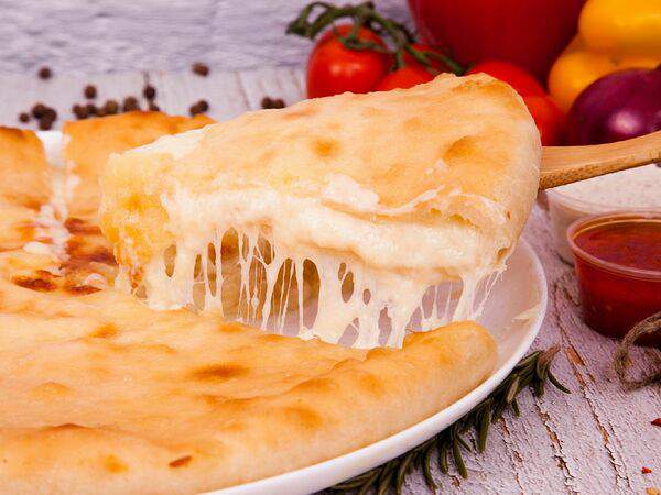 Осетинские пироги и пицца - Пирог с сыром и картофелем