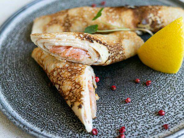 Барин Сметанин - Блины со слабосоленой семгой и творожным сыром