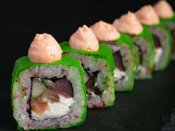 Skybar - Ролл с тремя видами рыбы