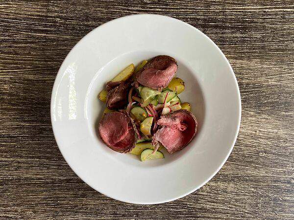 La Meliss Gastro Salone - Тёплый салат с ростбифом