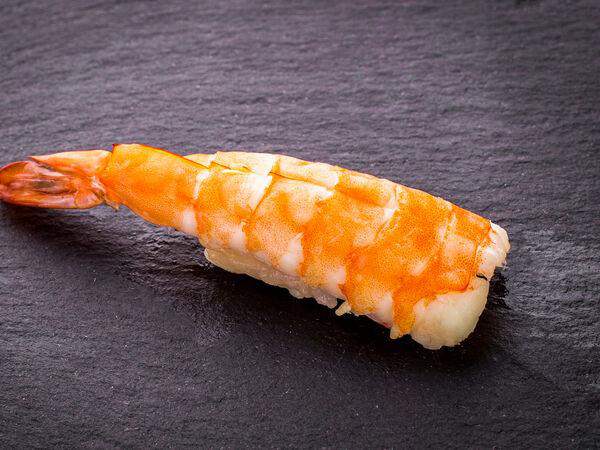 Цветение Сакуры - Суши с отварной креветкой