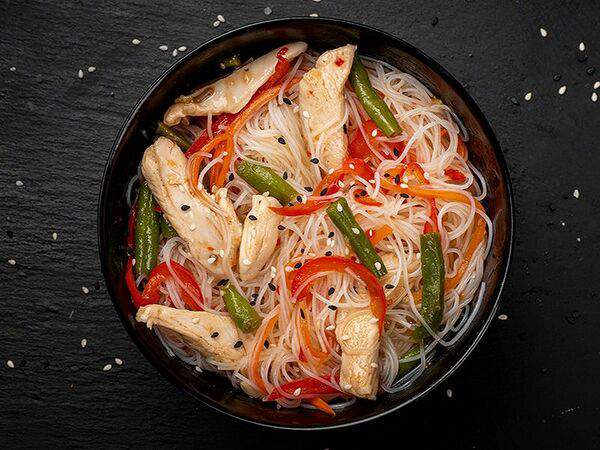 Ocean Club - Фунчоза с курицей (острый)