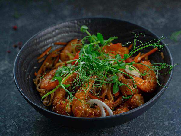 Macarena - Лапша удон с креветками