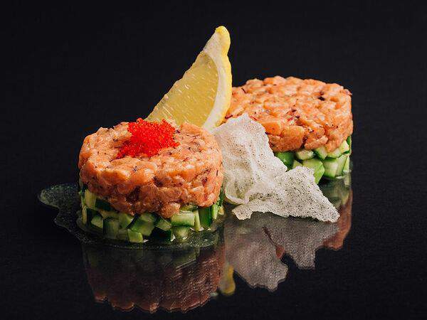 Fish & rice - Тартар с лососем