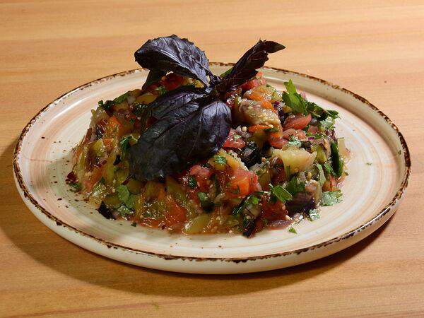 Каретный двор - Мангал-салат