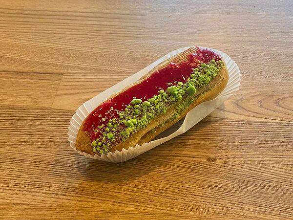 Даблби - Эклер Малина-кардамон