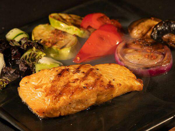 Нормальный Бар - Стейк из нежного лосося