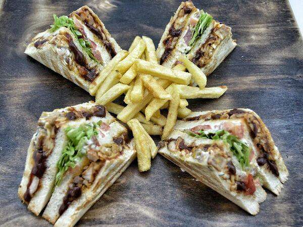 Ахиллес - Клаб-сэндвич с грибами