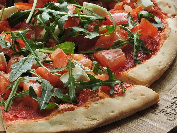 NoNamePizza - Брускетта греческая